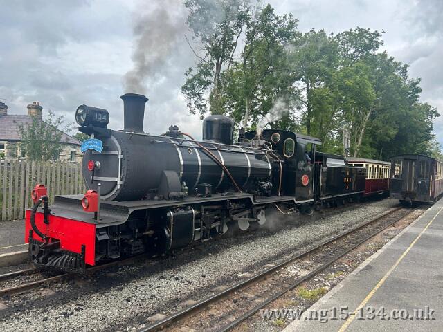 №134 at Dinas hauling the RailAle shuttle service fron Caernarfon the Waunfawr. Photo: Ben Abbott