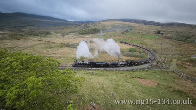 №134 on the approach to Rhyd Ddu with The Snowdonian. Photo: Andie Shaw