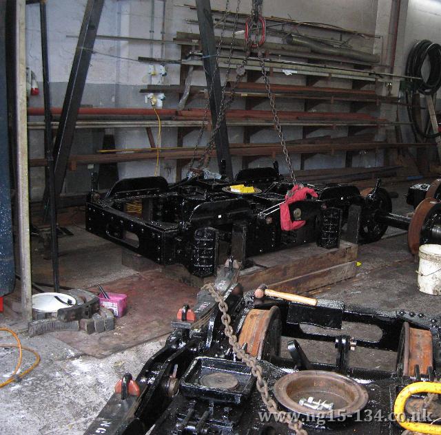 The tender bogies being re-wheeled. (Photo: Laurence Armstrong)